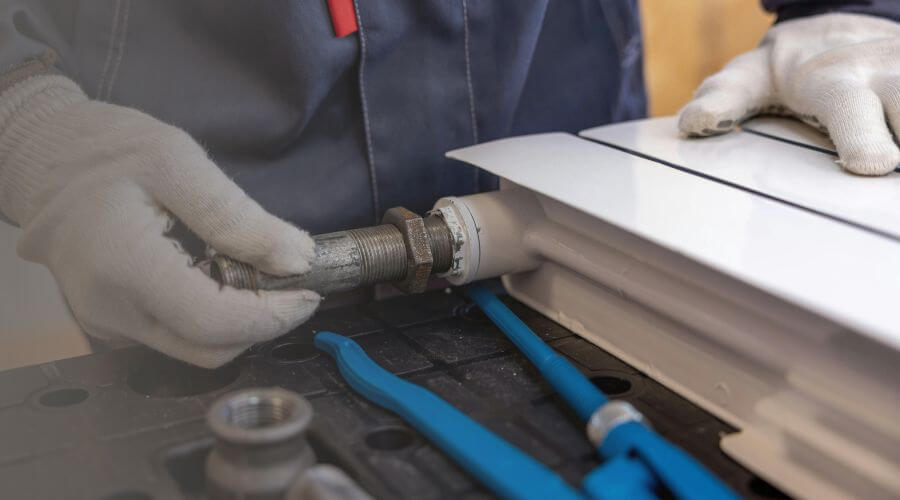 Expert burst pipe repair services in Coolidge, TX